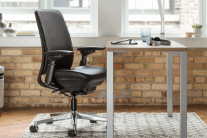 Melhor cadeira ergonomica custo-beneficio 2025