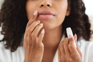 qual o melhor protetor labial para lábios ressecados