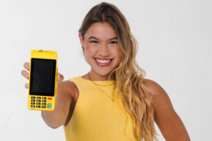 Yelly vs Ton vs Mercado Pago: Qual a melhor maquininha para o seu negócio em 2026?